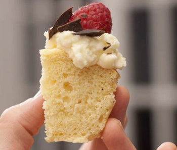 Old-Fashioned Velvet Sponge Cupcakes with Lemon Mascarpone Frosting